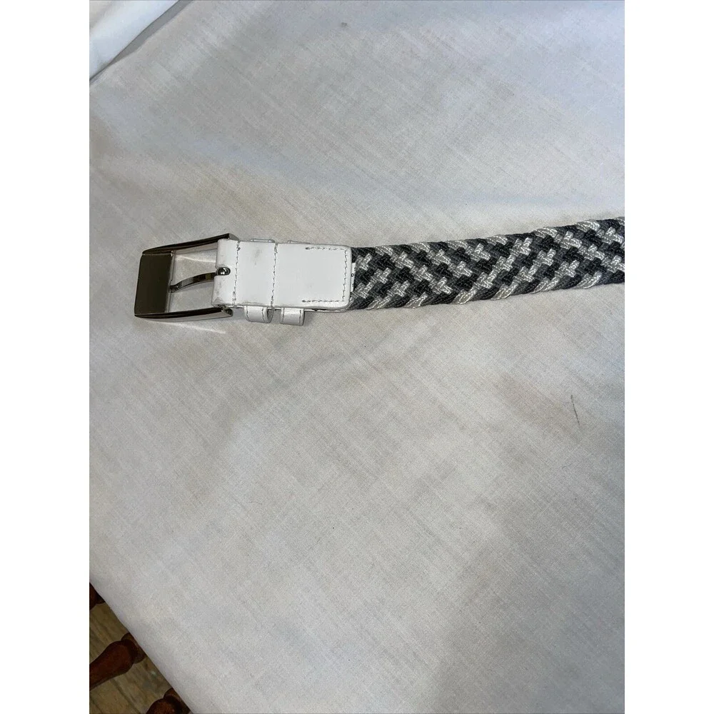 Under Armour Stretchy Belt Men’s Size 45” Gray White Fabric Adjustable Buckle